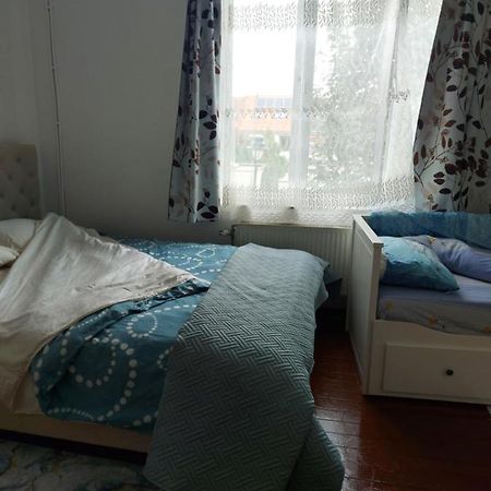 Anderlecht Belle Chambre Dans Un Quartier Calme מראה חיצוני תמונה